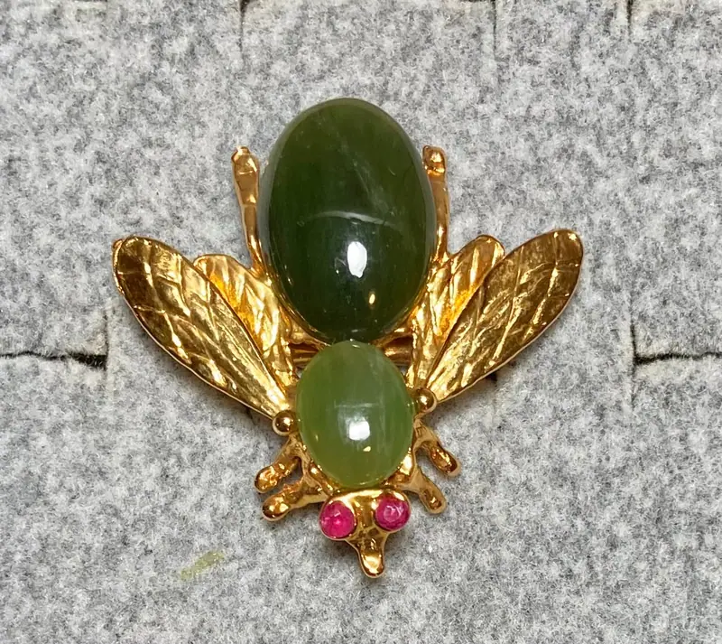 Bee Ring — Jade, Ruby Eyes