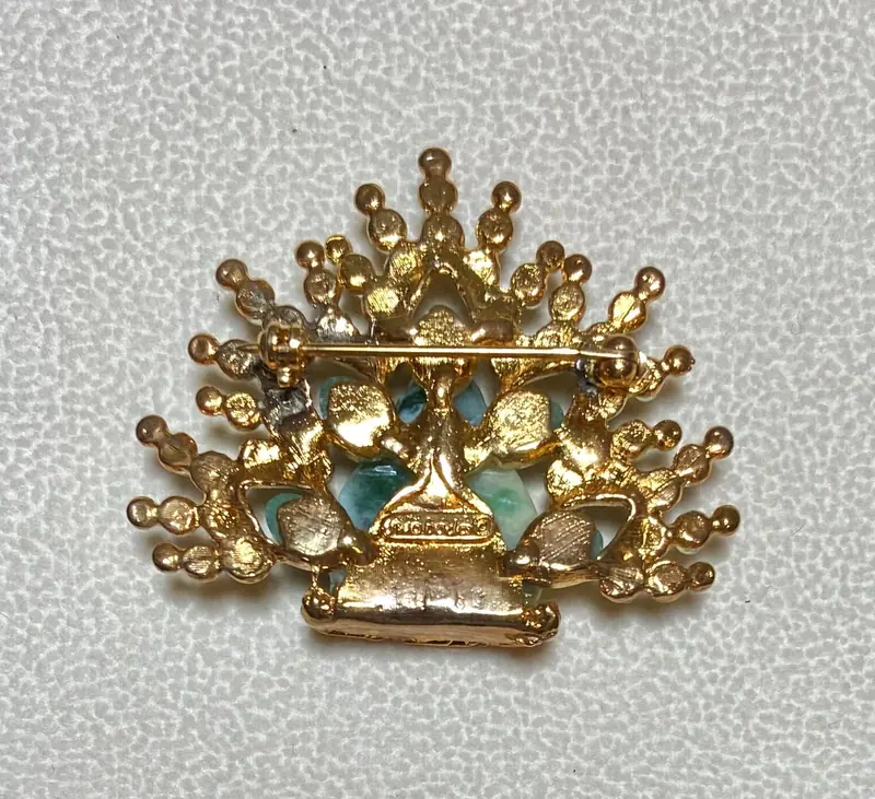 Buddha Brooch — Peridot, Jade and Jadeite Buddha (2)