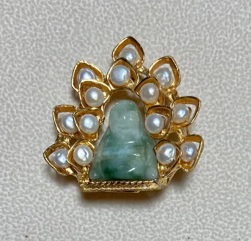Buddha Brooch — Freshwater Pearl and Jadeite Buddha