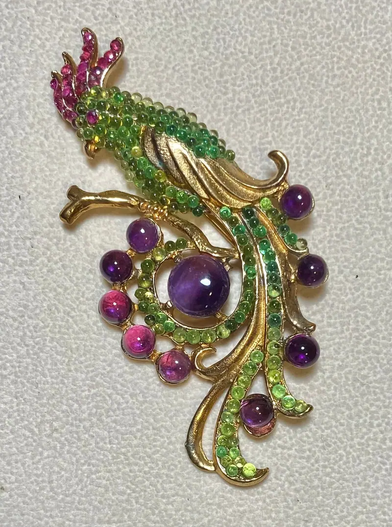 Cockatoo Brooch — Amethyst, Peridot, Ruby
