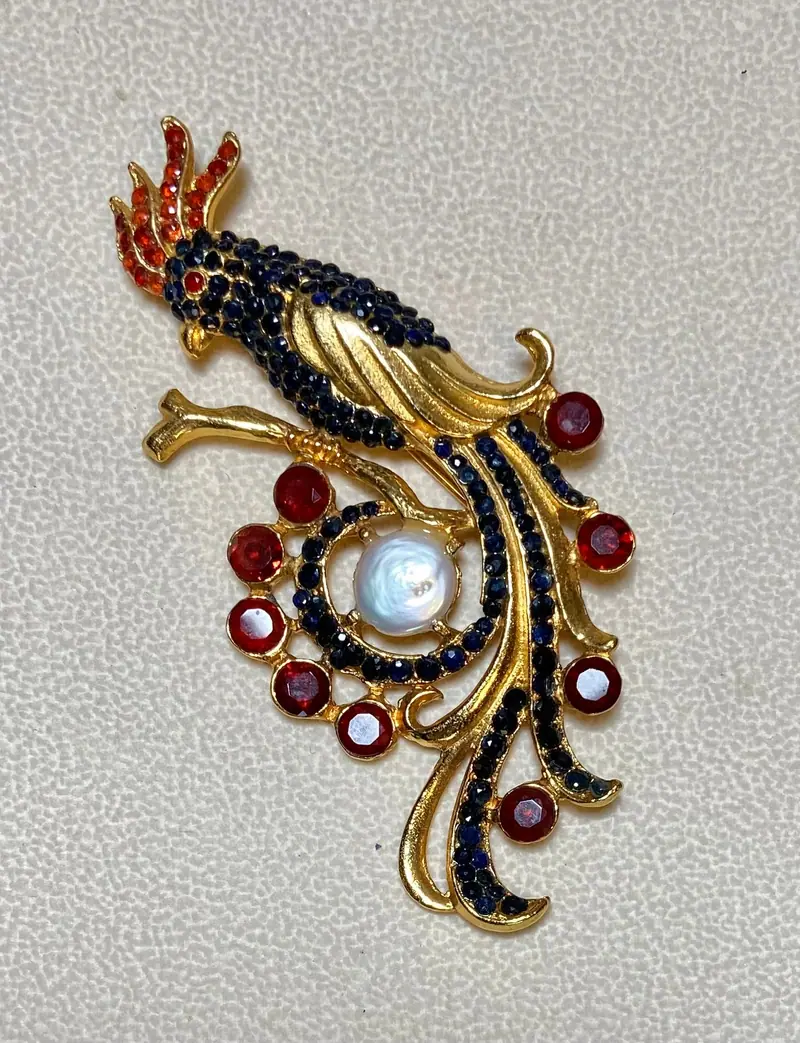 Cockatoo Brooch — Ruby, Sapphire, Freshwater Pearl