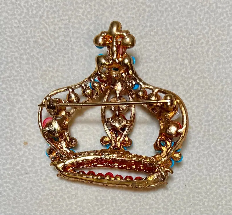 Crown Brooch — Moonstone, Coral, Turquoise, Pearl (2)