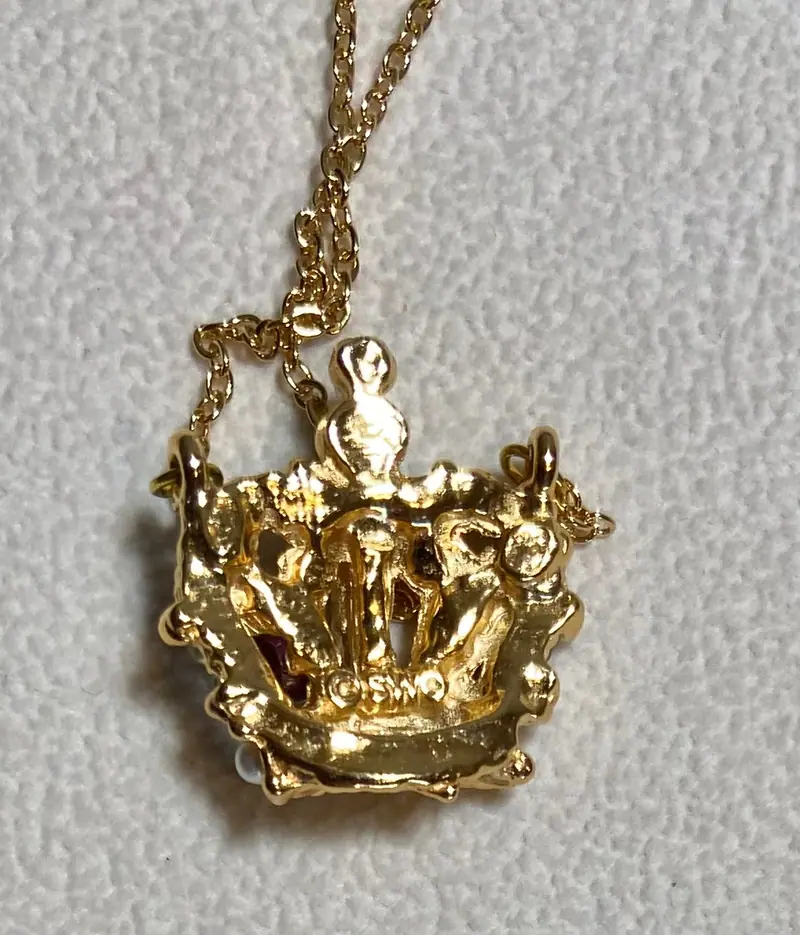 Crown Pendant — Garnet, Peridot, Pearl (2)