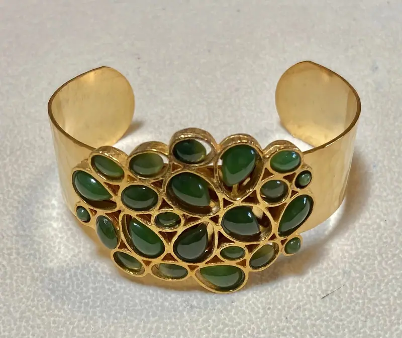 Cuff Bracelet — Jade (2)