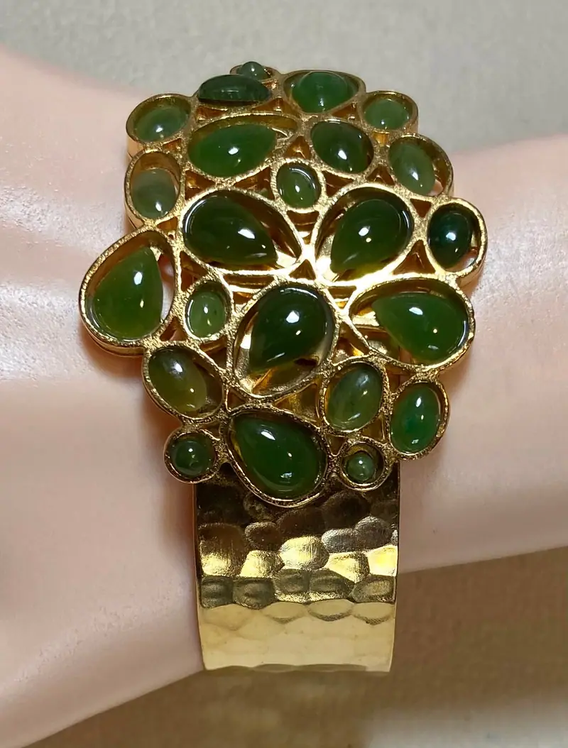 Cuff Bracelet — Jade (4)