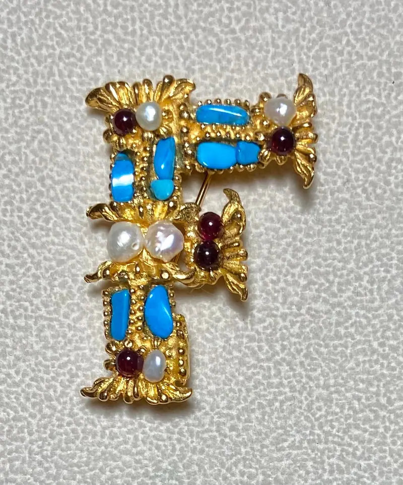 "F" Initial Brooch — Howlite, Garnet, Freshwater Pearl