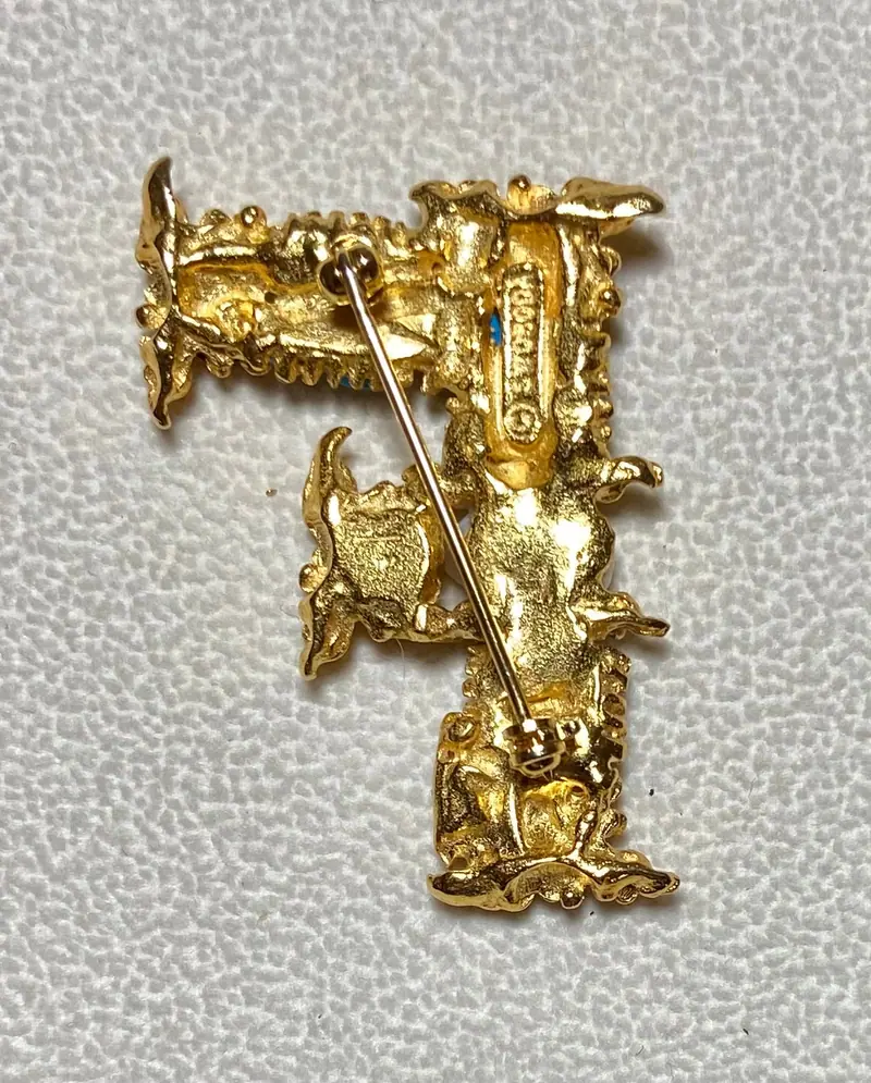 "F" Initial Brooch — Howlite, Peridot, Freshwater Pearl (2)