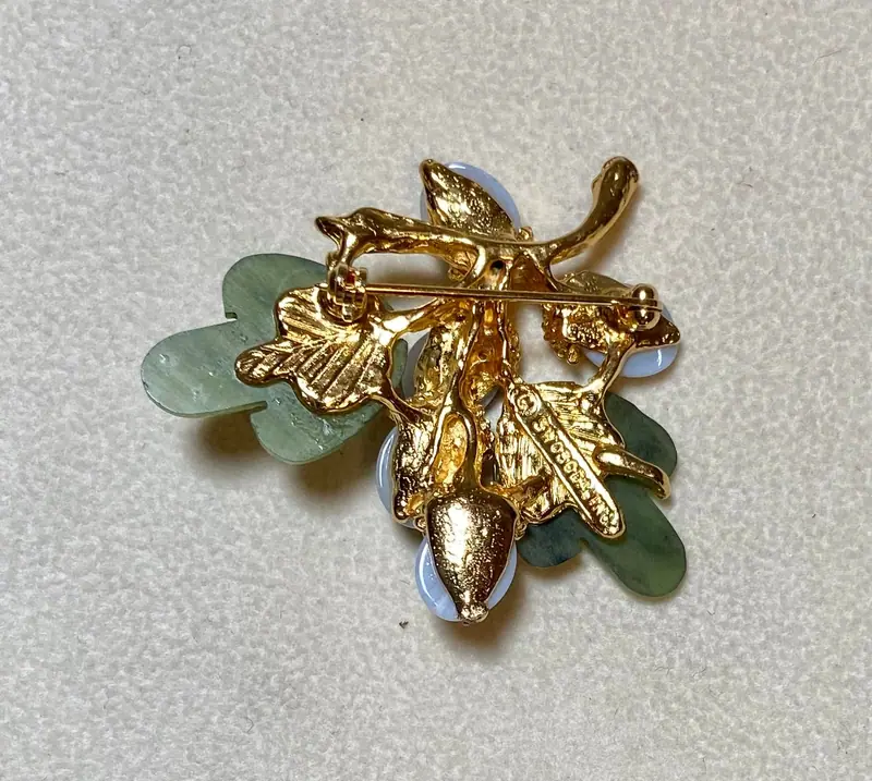 Flower Brooch — Jade, Lace Agate (2)