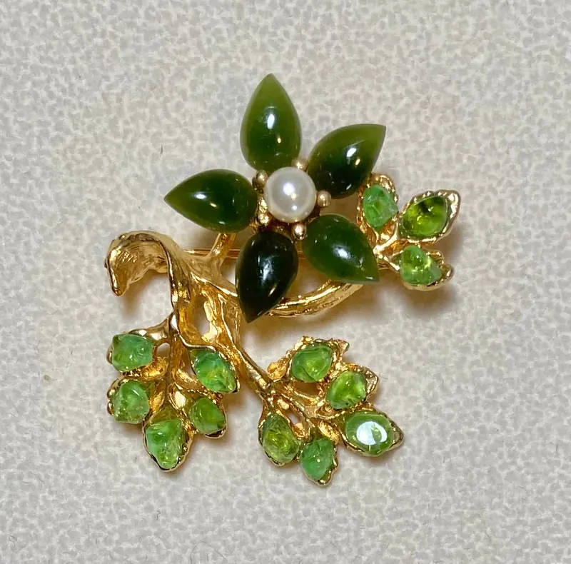 Flower Brooch — Jade, Peridot, Pearl