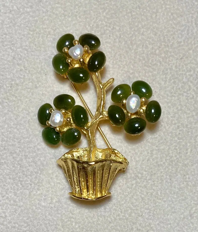 Flower Pot Brooch — Jade, Pearl
