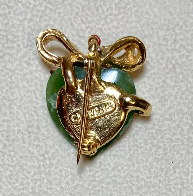 Heart Brooch — Jade, Coral (3)