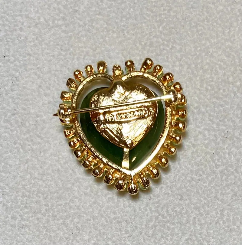 Heart Brooch — Jade, Peridot (2)