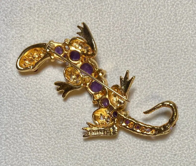 Iguana Brooch — Amethyst, Ruby Eyes (2)
