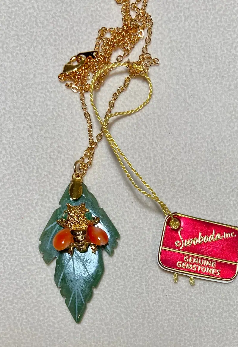 Jade Leaf and Bee Pendant — Jade, Coral, Peridot Eyes (4)