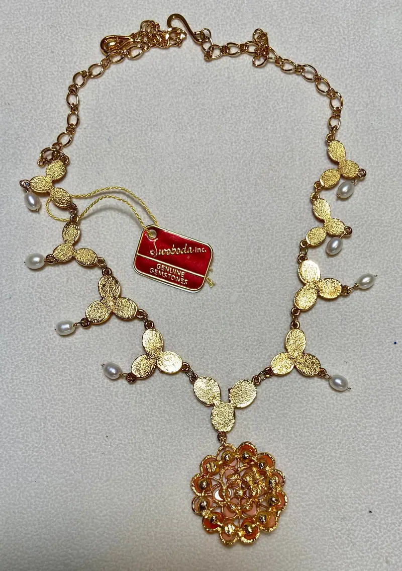 Swoboda Necklace — Coral, Pearl (4)