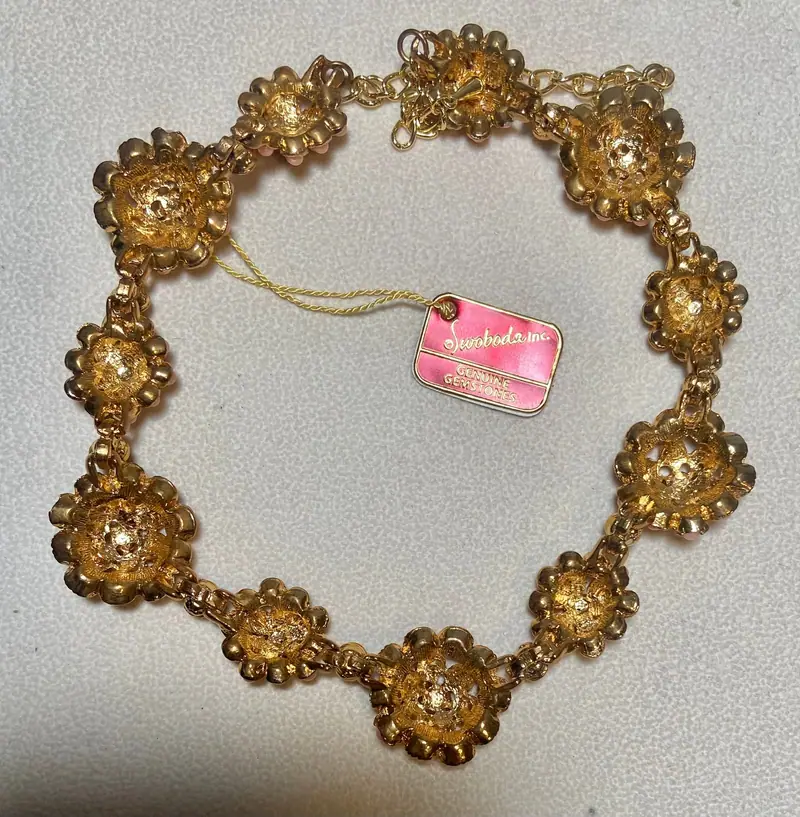 Swoboda Necklace — Coral, Sapphire (4)