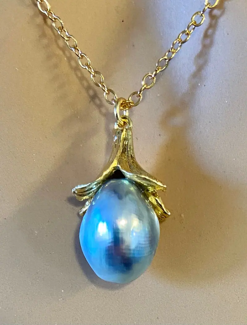 Swoboda Pendant — Osmena Pearl (2)