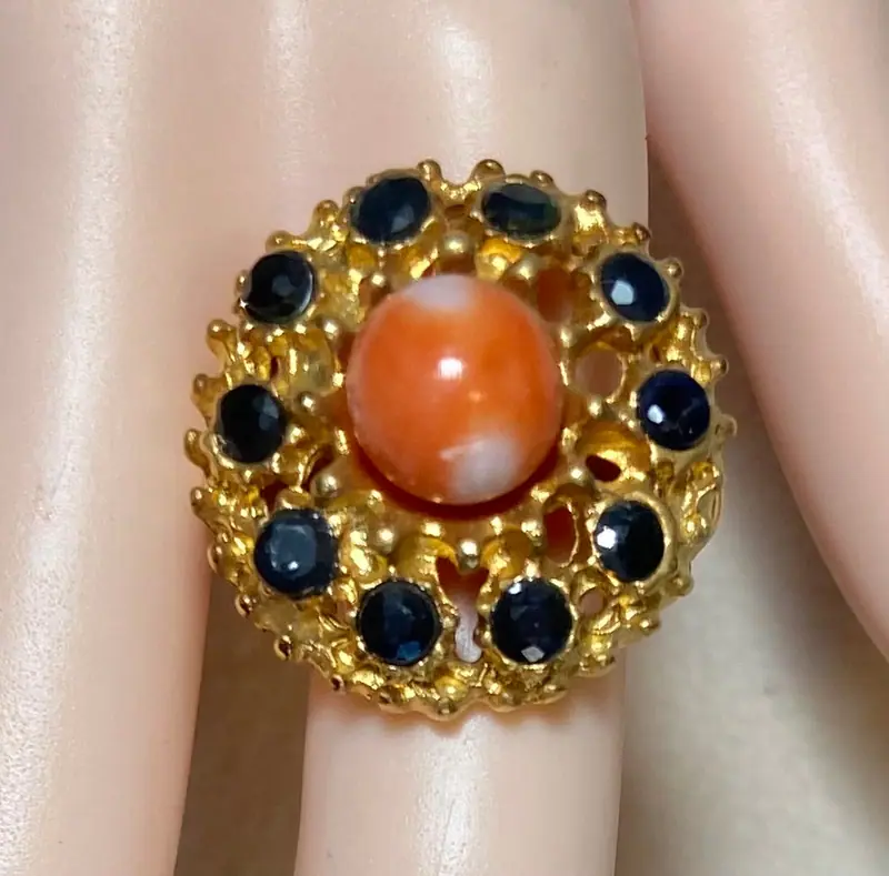 Swoboda Ring — Coral, Sapphire (2)