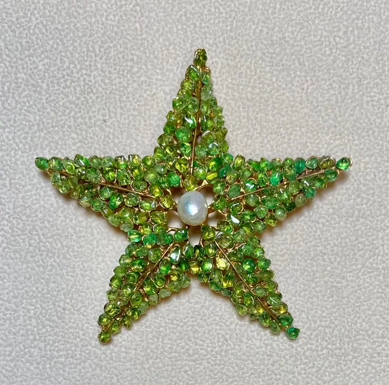 Starfish Brooch — Peridot, Freshwater Pearl