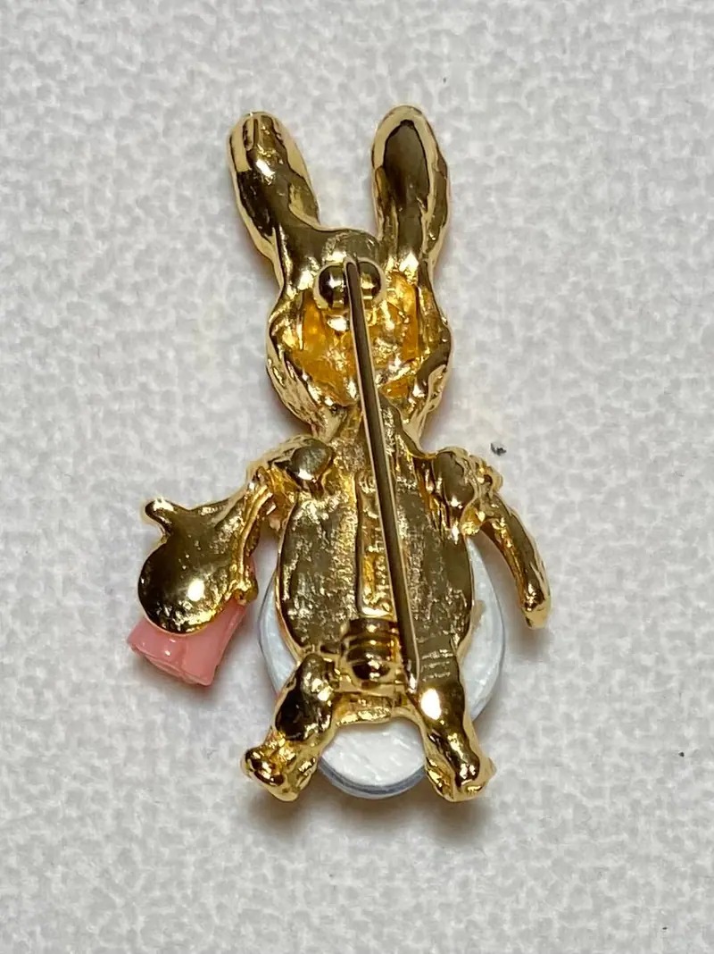 Tiny Bunny Brooch — Osmena Pearl, Coral, Ruby Eye (2)